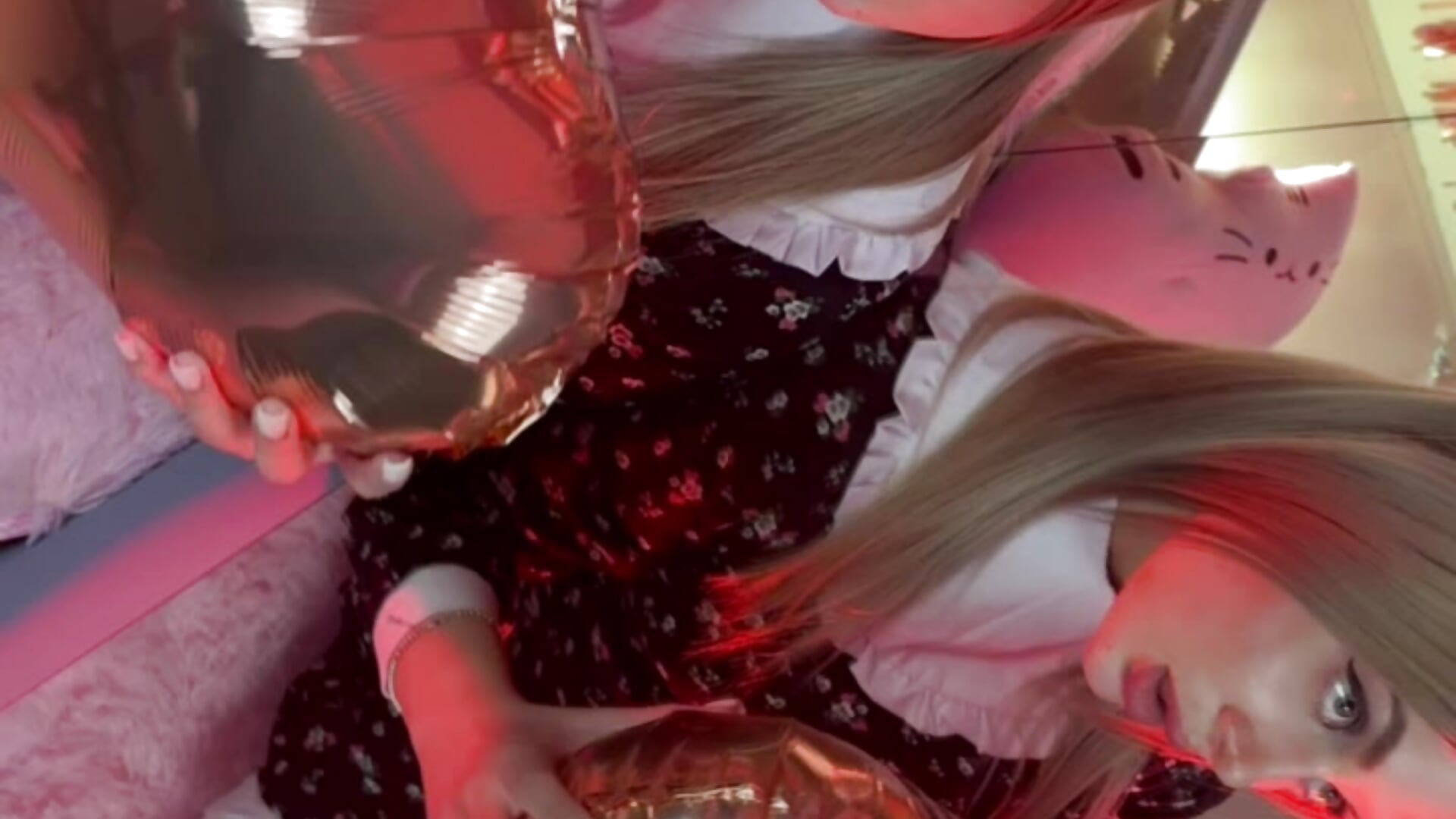 ur Easter bunny– HyileyClark kameramodell videója