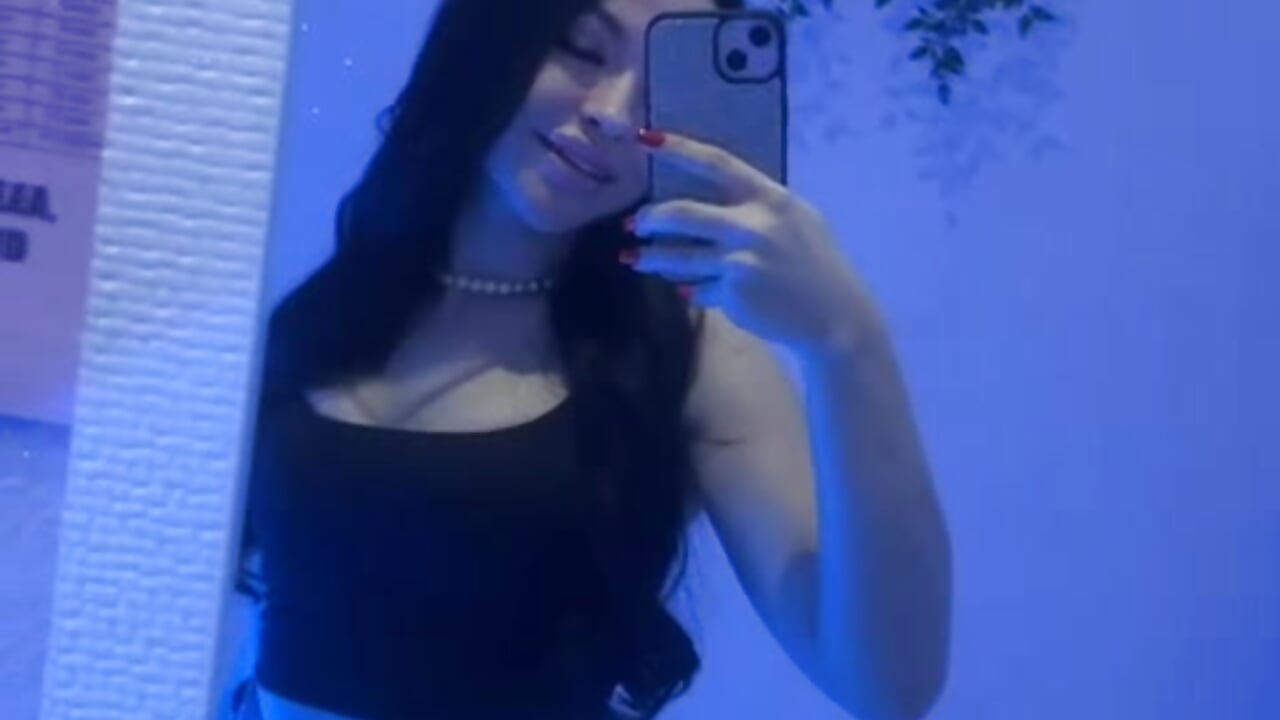 sasha - video by sashalorenzz cam model