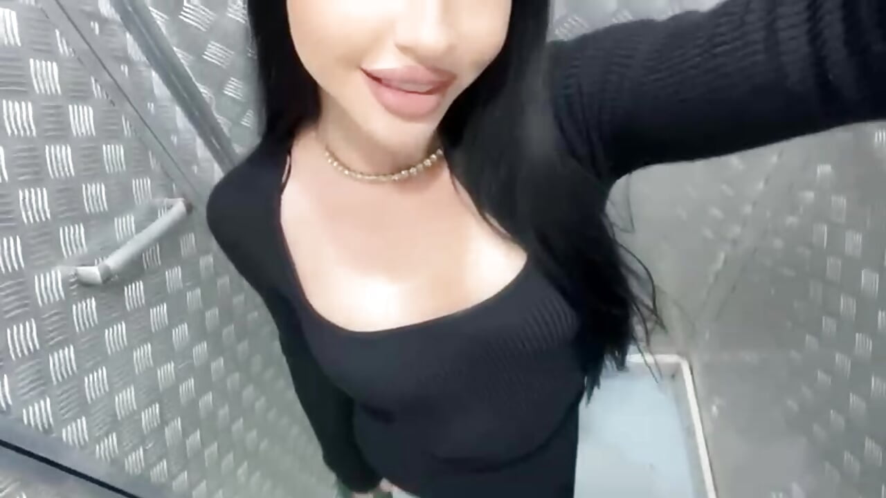 Eyes never lie - video by sashalorenzz cam model