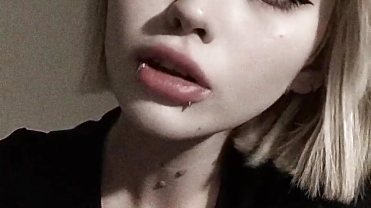 my first video – video od webkamerové modelky ember_graws