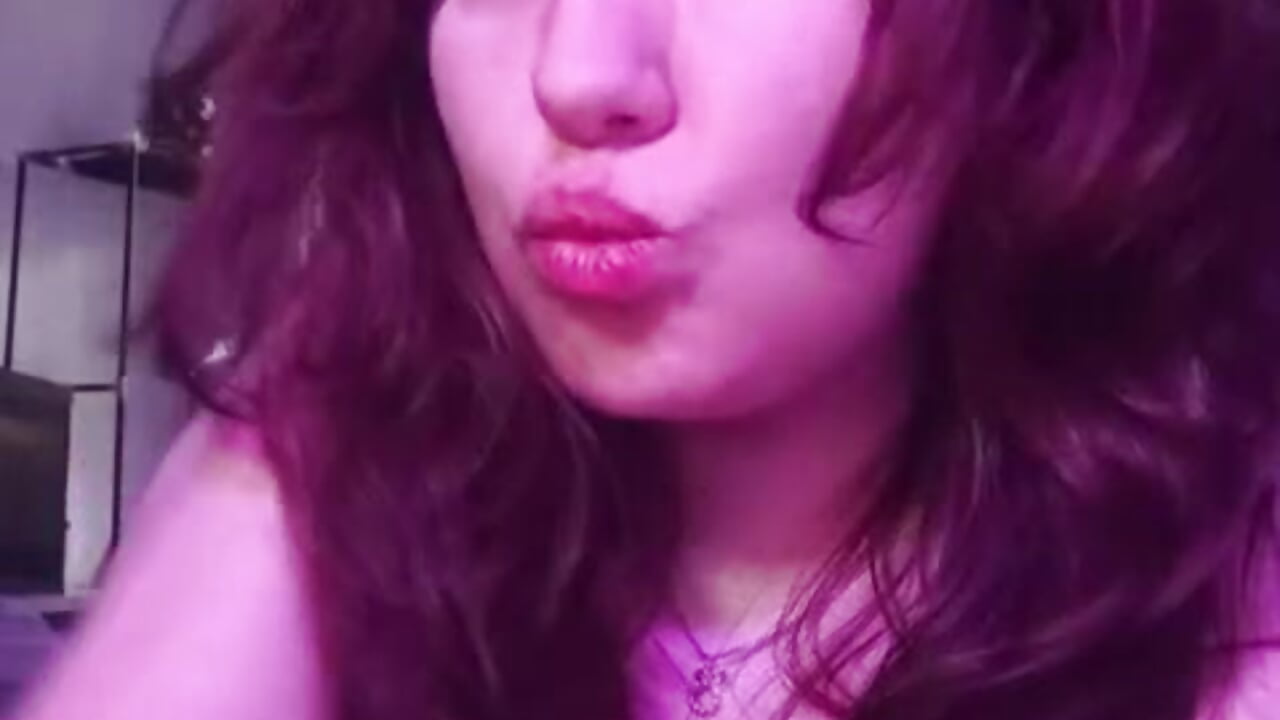 Hey Welcome to my room! - video by GabrielleDollis cam model