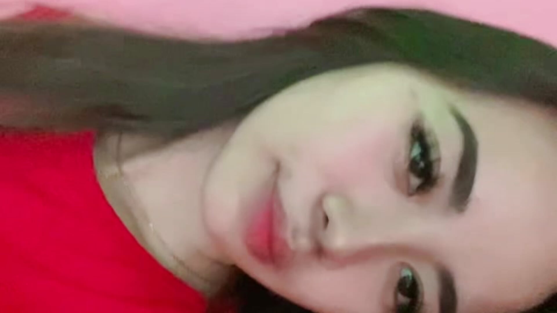 hottie - video by lilly_delaney cam model