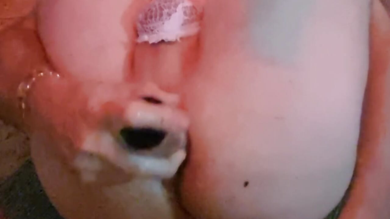 Break pussy ass - video by GV_andJay953 cam model