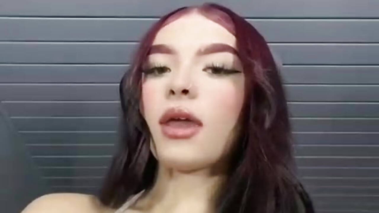 me happy - video by Honney_19 cam model