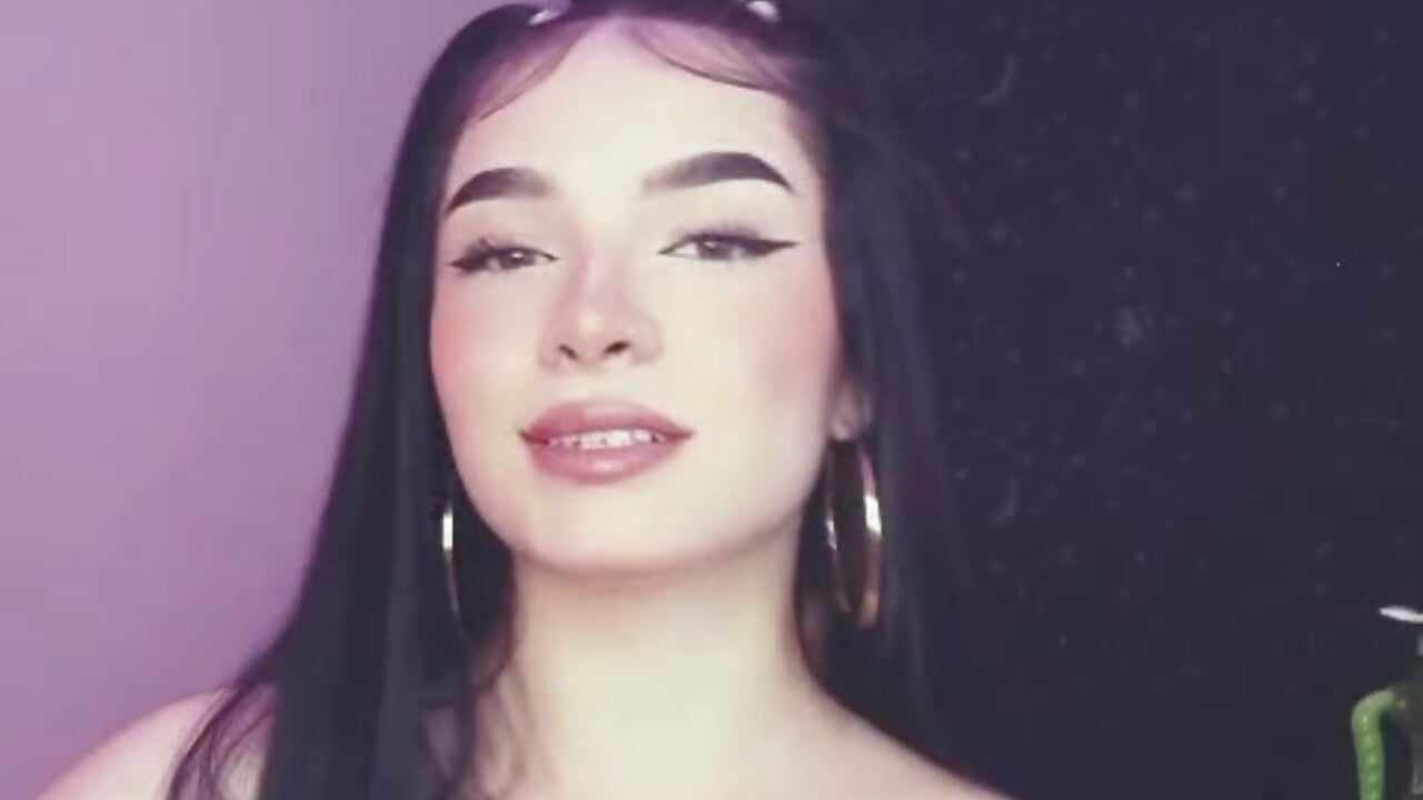 WhatsApp Video 2026-01-26 at 7,46,07 AM (1) - clip cu Honney_19 model videochat