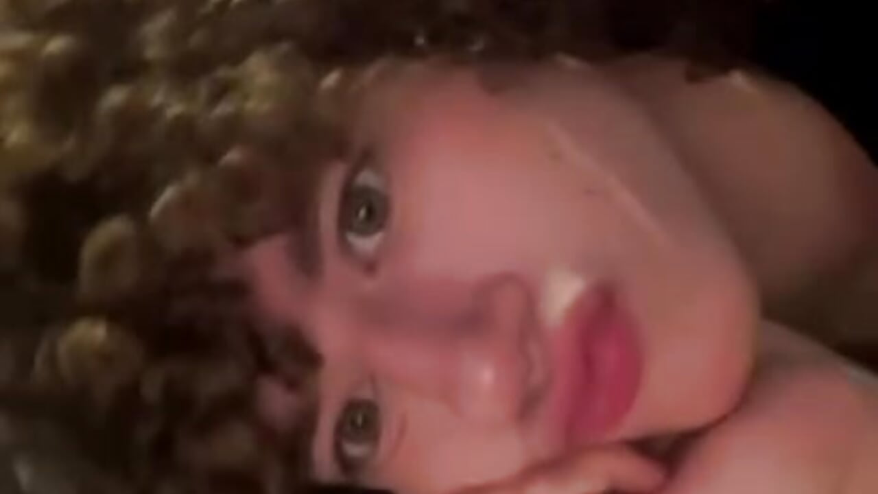 IMG_1643 – video od webkamerové modelky joss_shellby