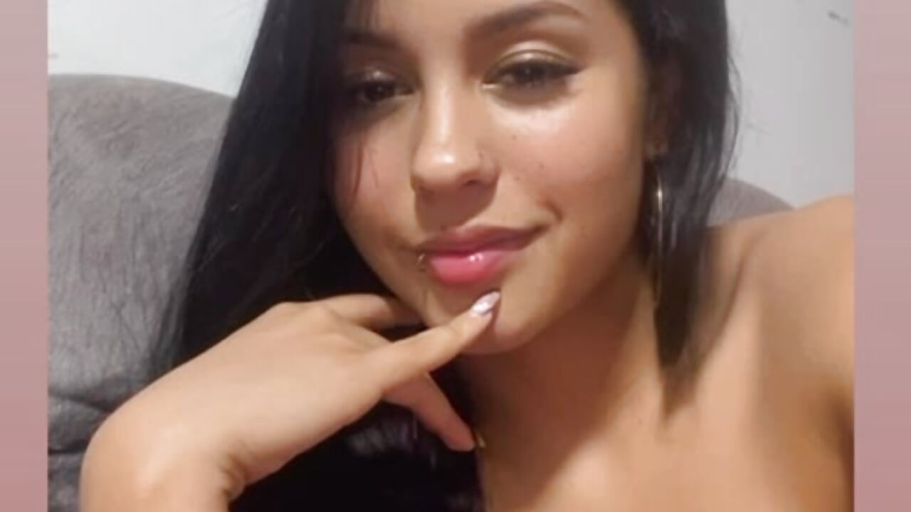 Pick me Up - video by CassandraLennox cam model