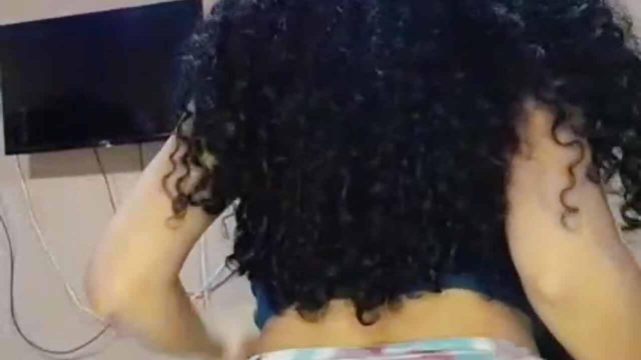 1000492844 - video by Shelsyhottt cam model