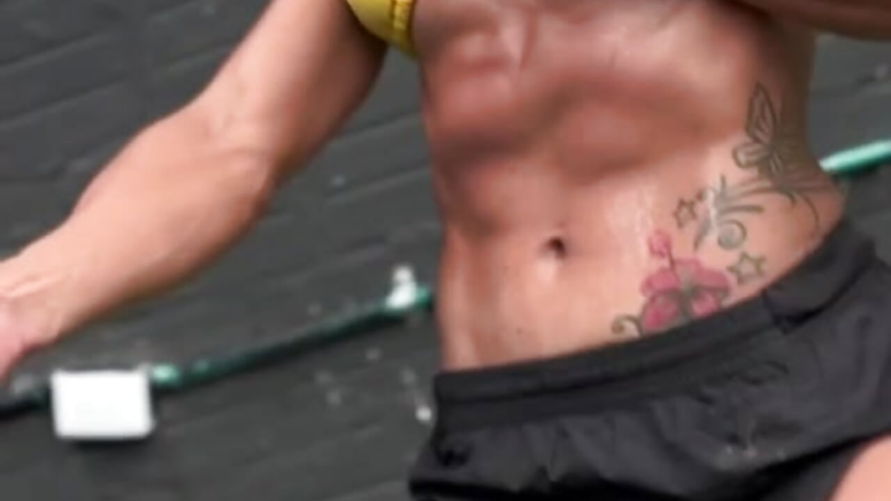 ABS FOR DAYS 🍫🍫💥💥 - відео від вебкаммоделі sexymusclegoddess