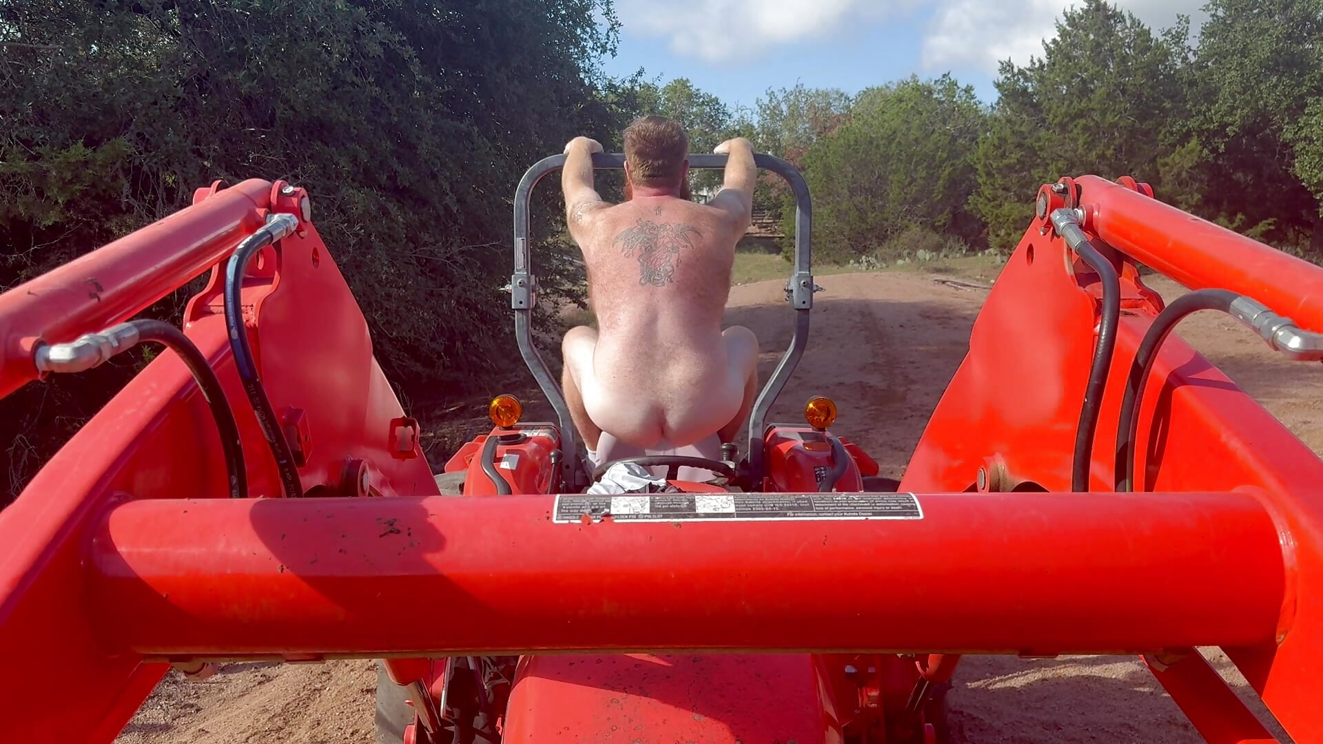 A5B77246-2548-40F7-9C02-F7A6967F531B Copy - video by GingerBear3742 cam model