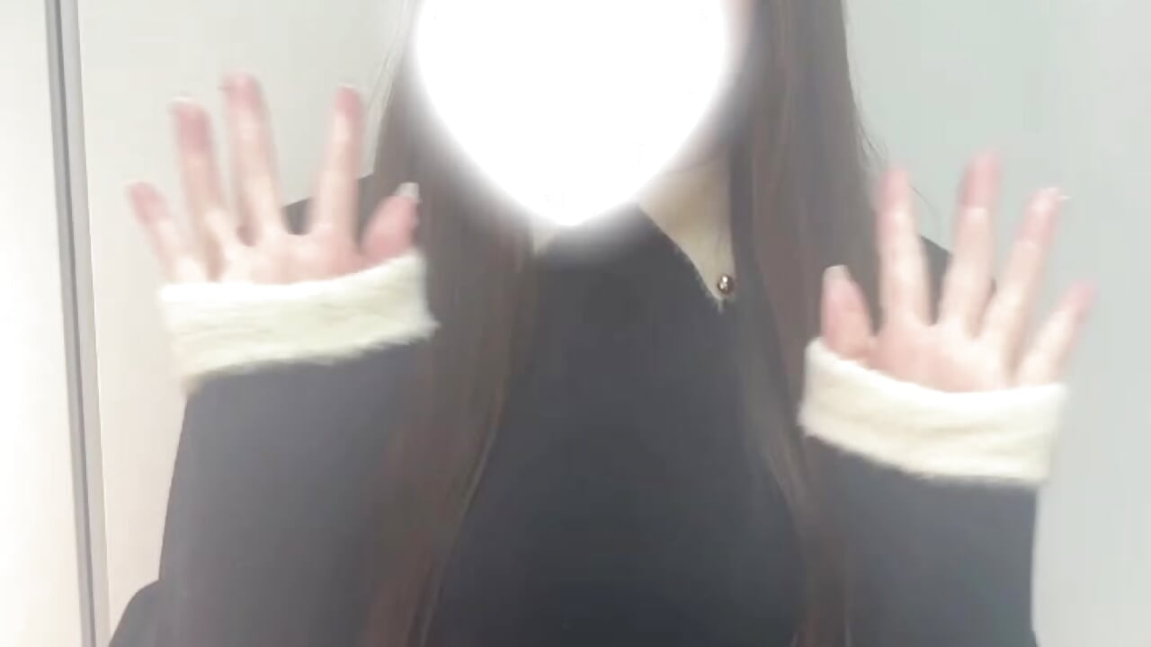 動画 2025-12-04 20 51 10 - video by yua_pyon cam model