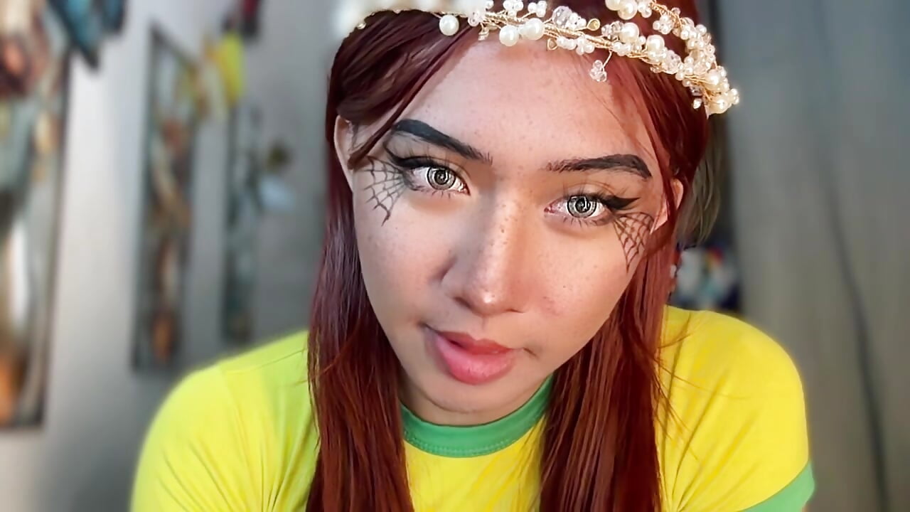 _LovelyNatasha_ adlı kamer modelinin viral videoları:  5822