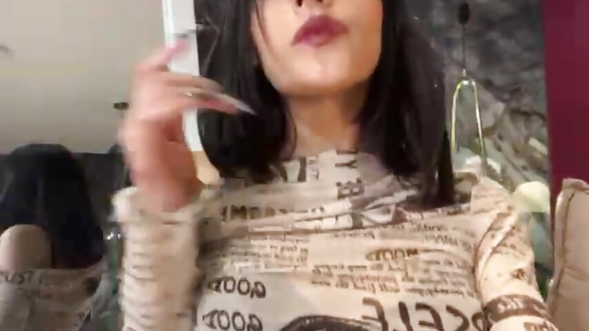 Too Hot - video di _salomeemill modella di cam