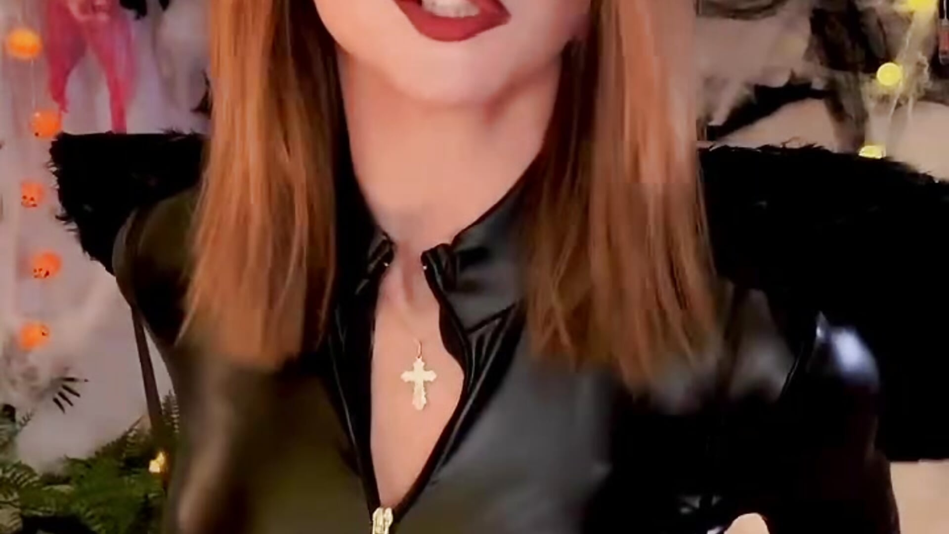 WTF?! WHAT A CRAZY GIRL🔥🔥🔥 - video by Jennifer_Wiliams cam model