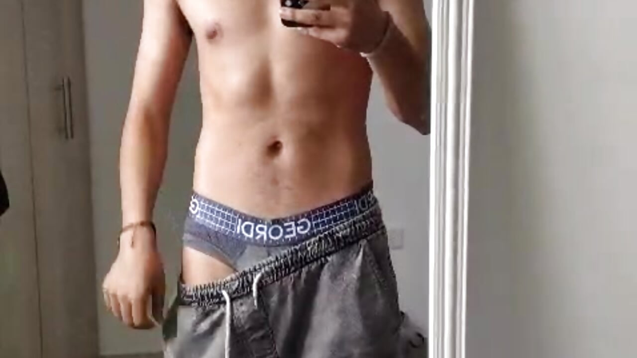 WhatsApp Video 2025-11-27 at 16,04,57 - video by Luka_thin cam model