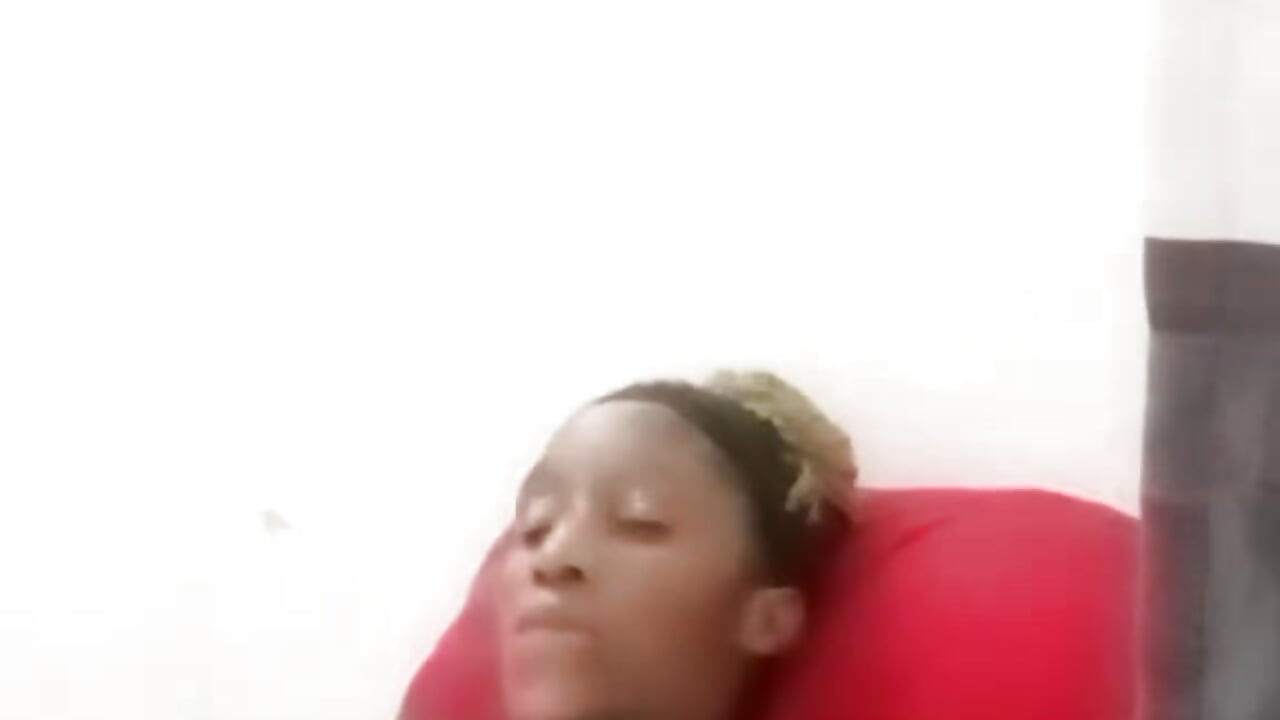 Kiki - video by SeasonalCanvas138 cam model