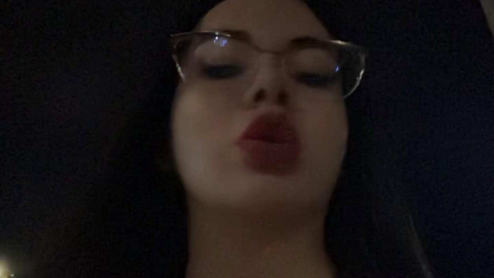 Paseito ♥️🍒 - vídeo de la modelo de cam Catalina_del_rey