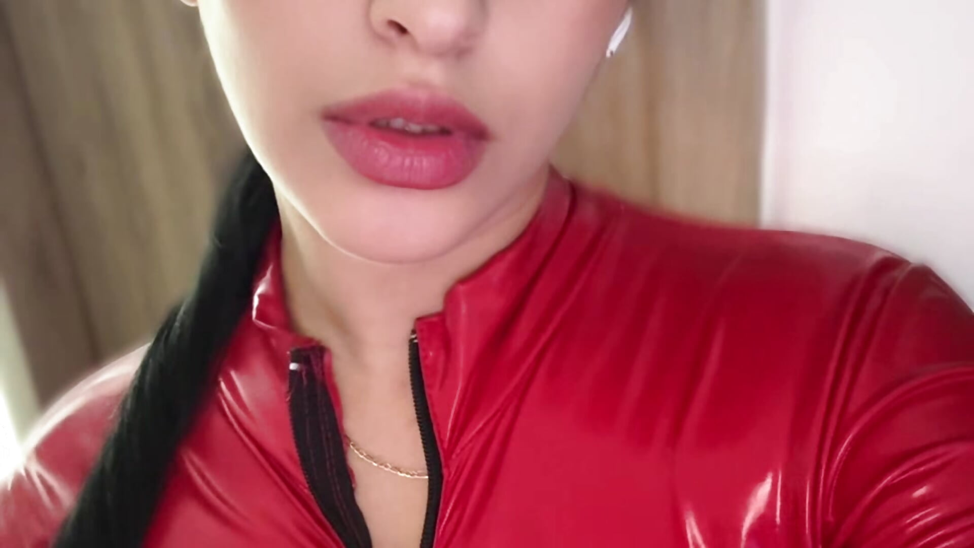 3f9c44ade4b744c3873701daa8a684dc – video modela na kameri ChloeHolmes