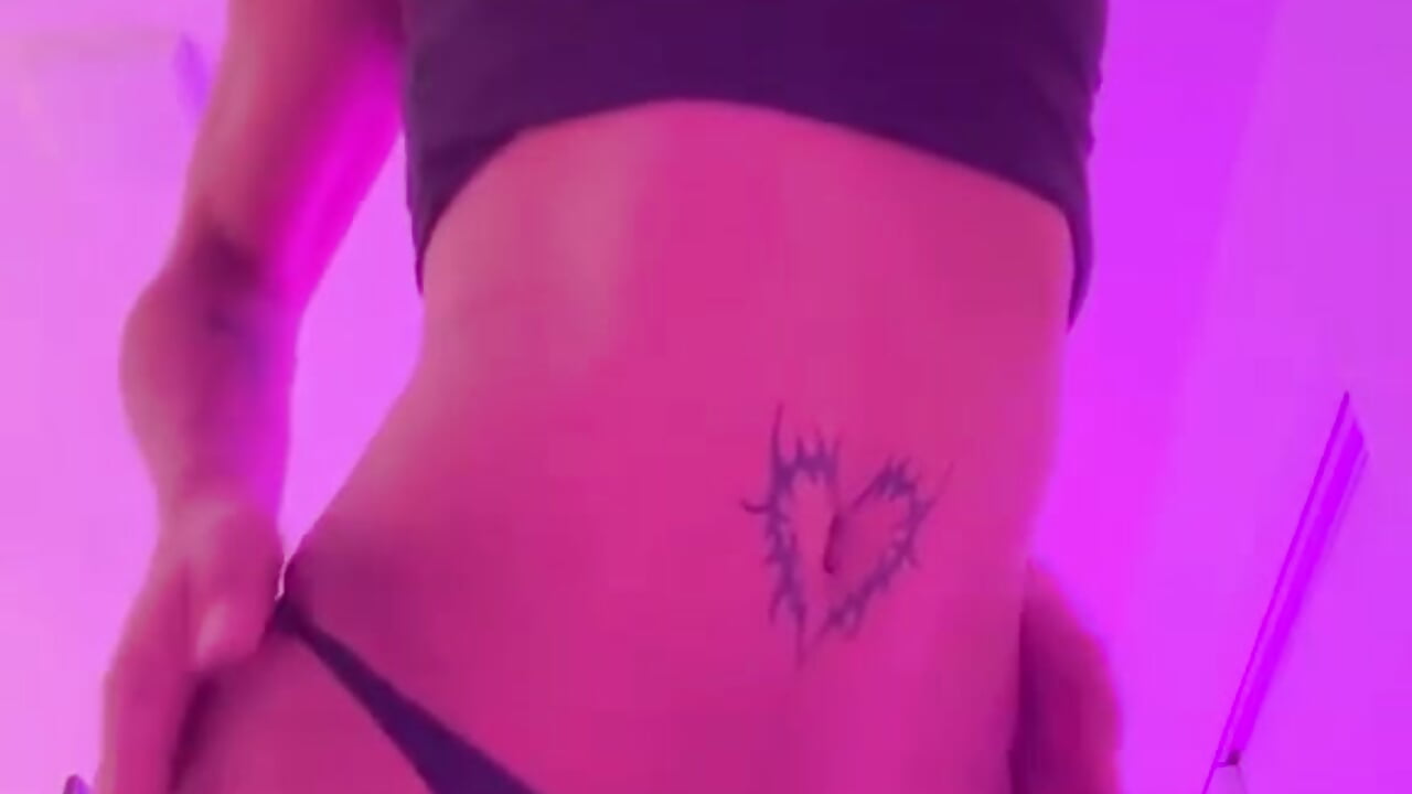 Sweet on the outside, wild on the inside. - video by StellarKitty_ cam model