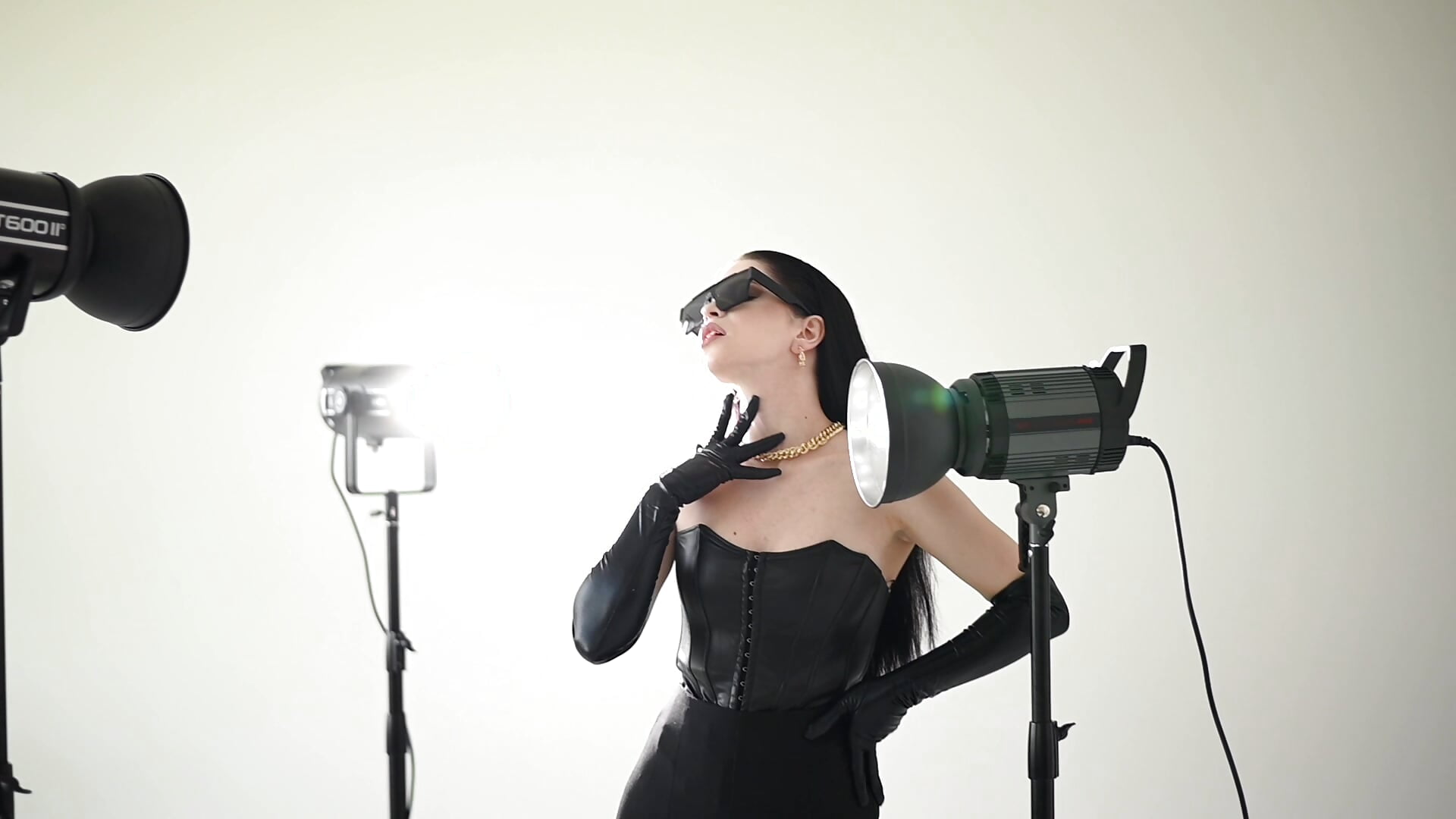 old classic💅🏻 - video by RachelCamp cam model