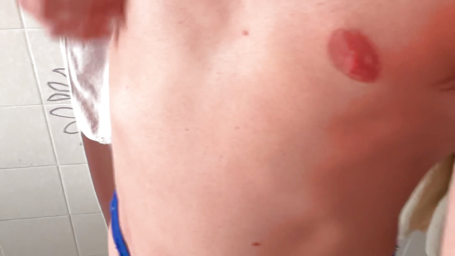 Sola e annoiata - video av Matylatrav cam-modell