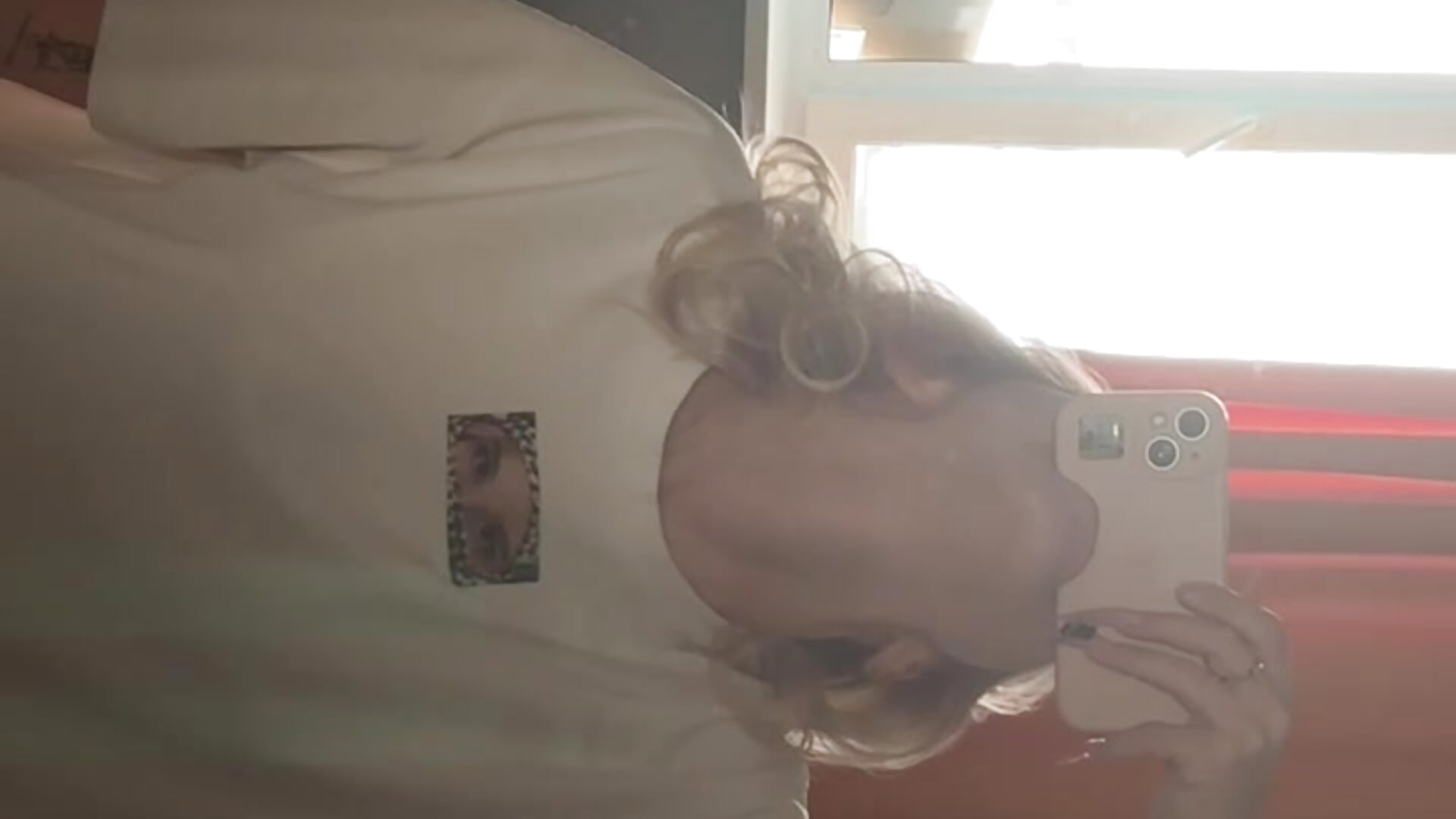 IMG_6805.MOV– AunclreaVache kameramodell videója