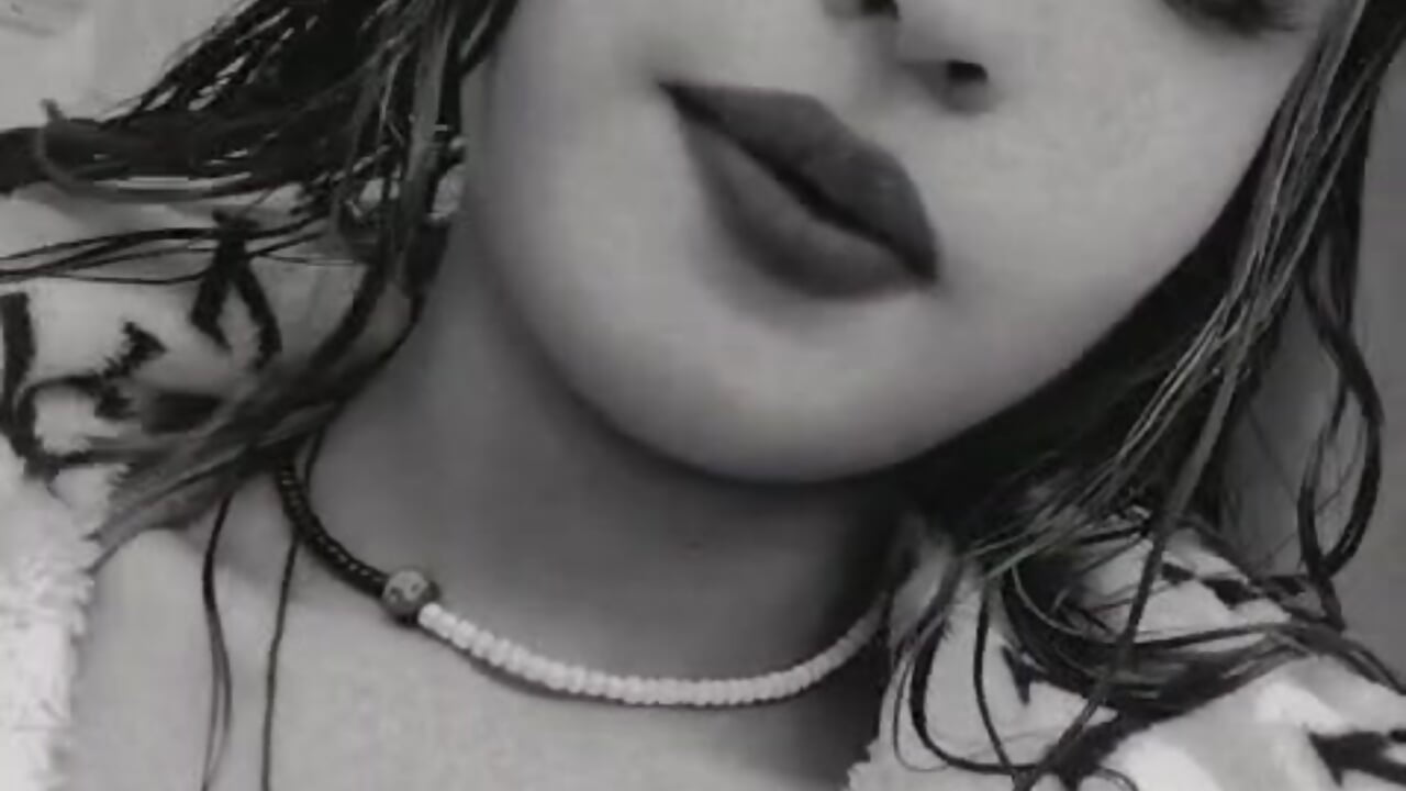 Just me, my flirty vibe and I really want to see you enjoy 🔥 - video by Nael_Tx cam model