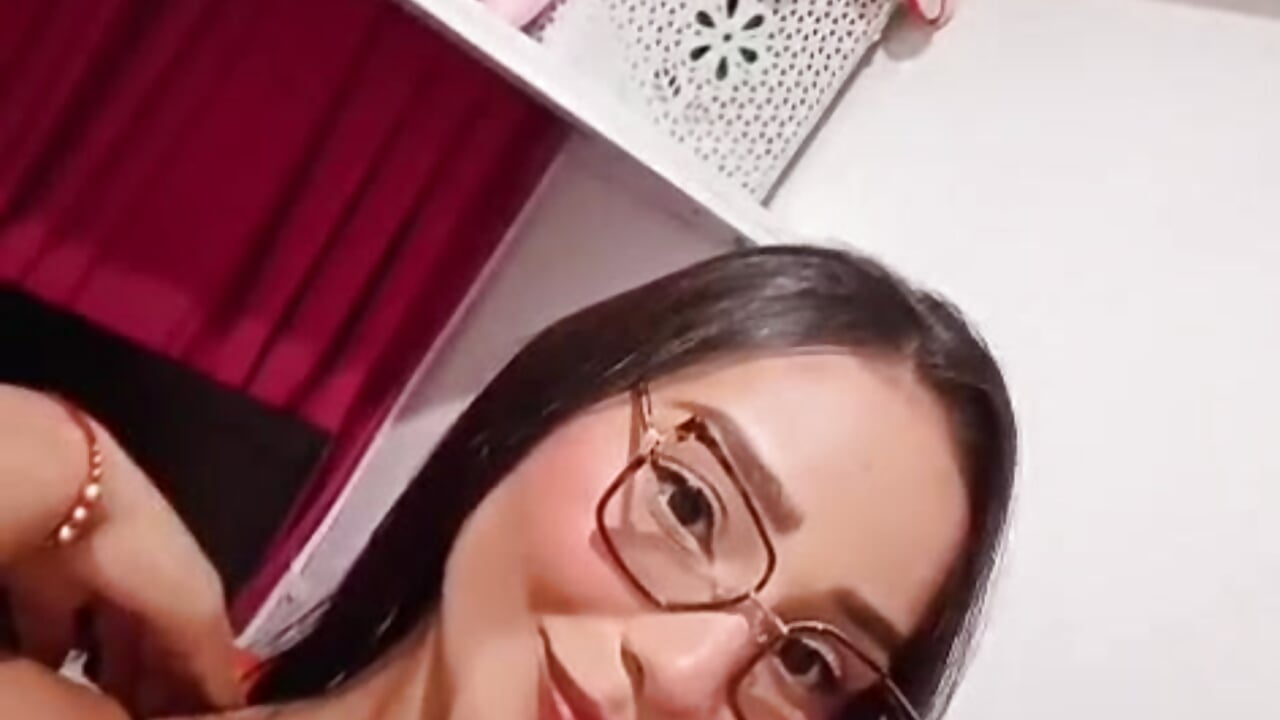 🤓 - video by Ciindy_Carter cam model