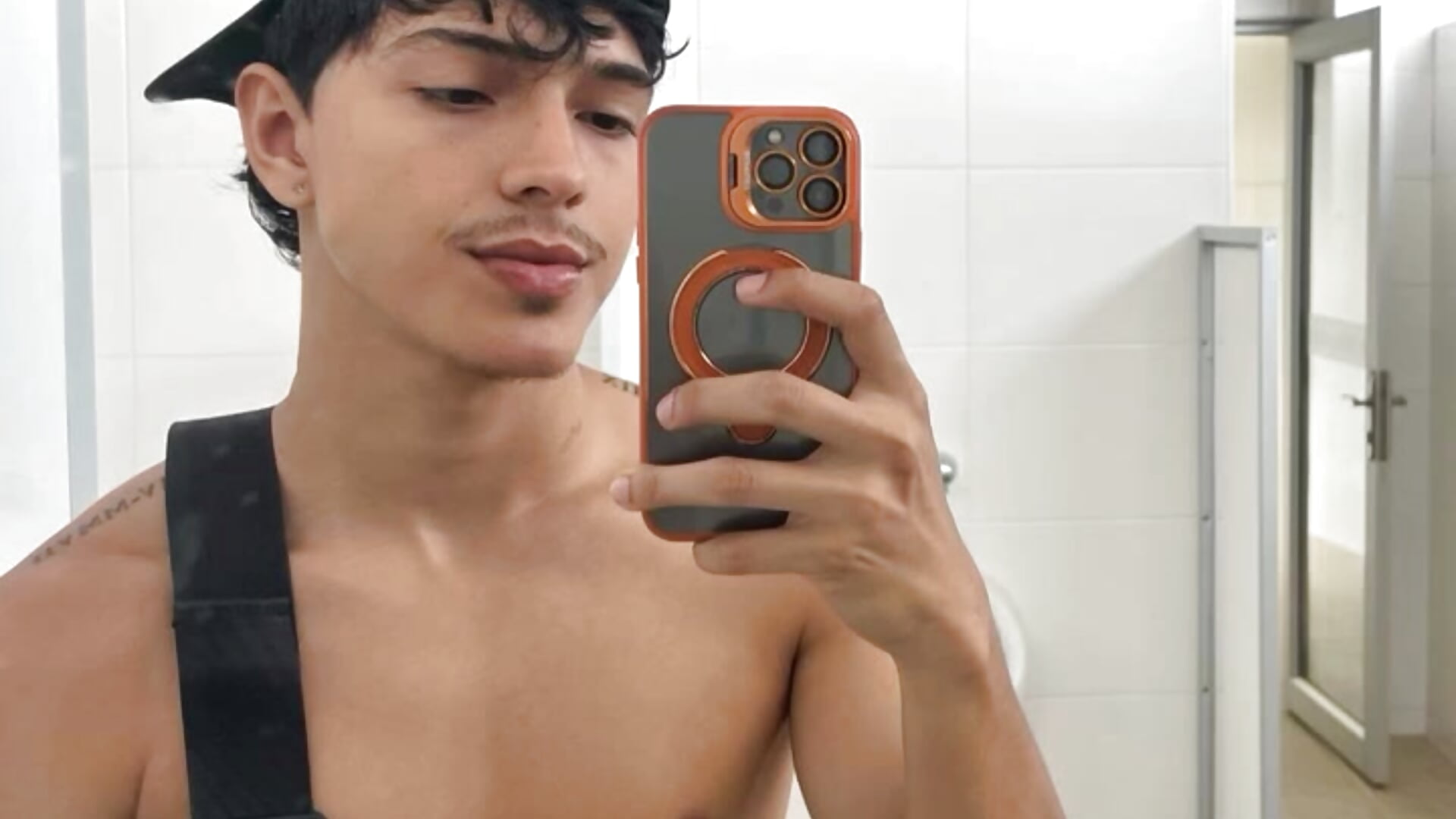 En piscina - video by Diego_Navas1 cam model