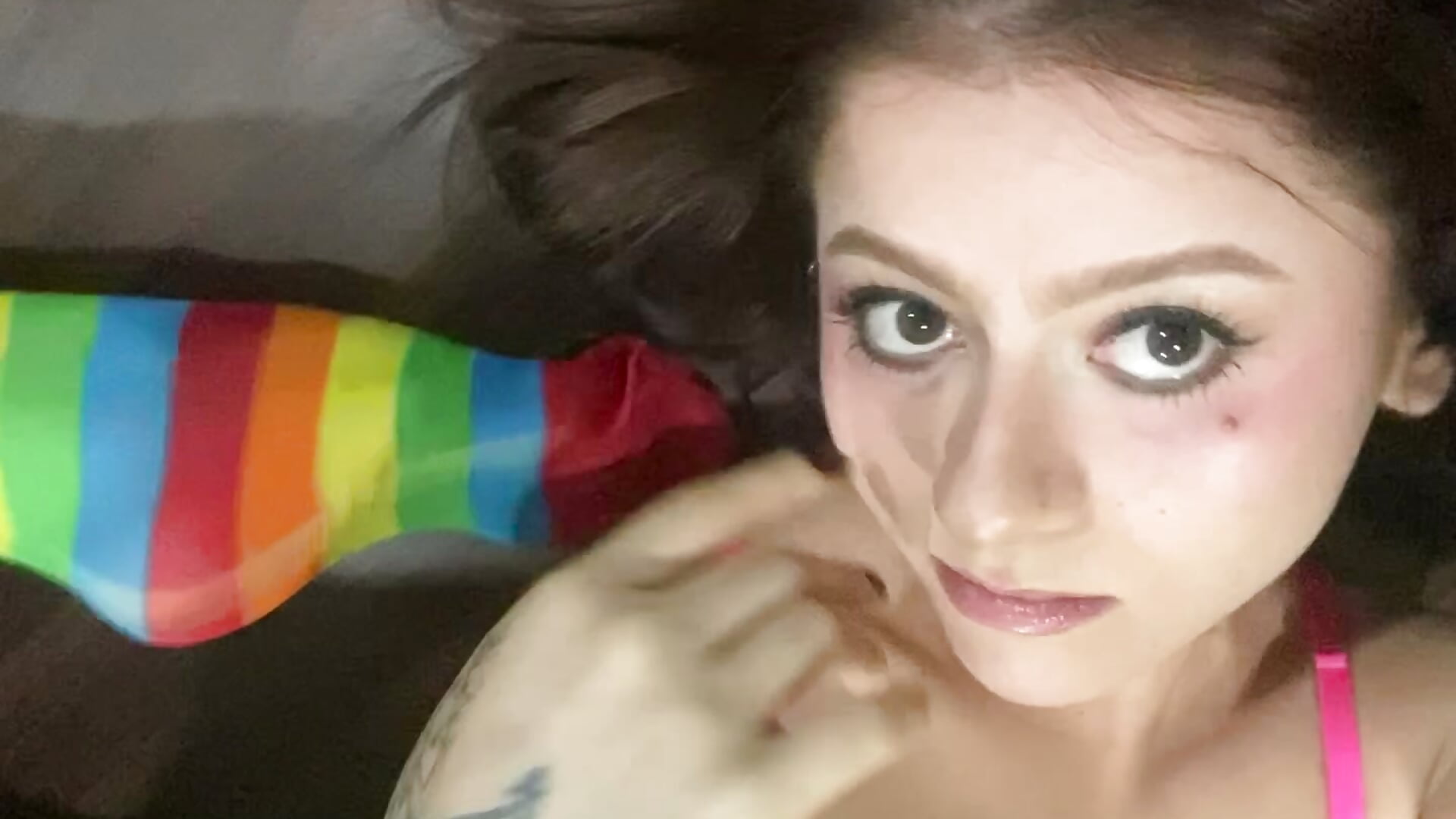 “Moide  ”, eu ainda não consigo - vídeo de GabriellaManhaes modelo de câmara