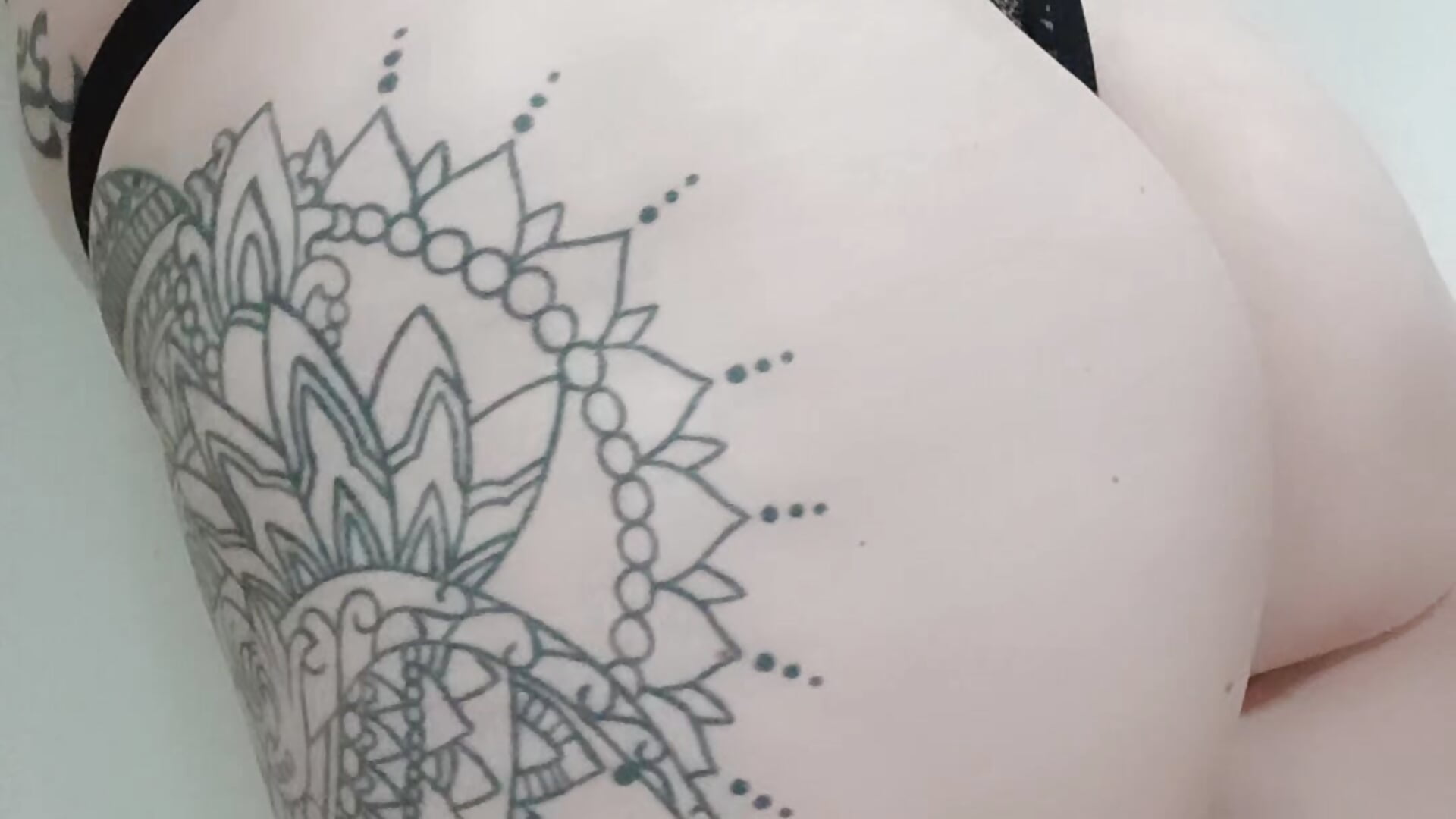 🍑 – видео вебкам-модели soymiasexy1