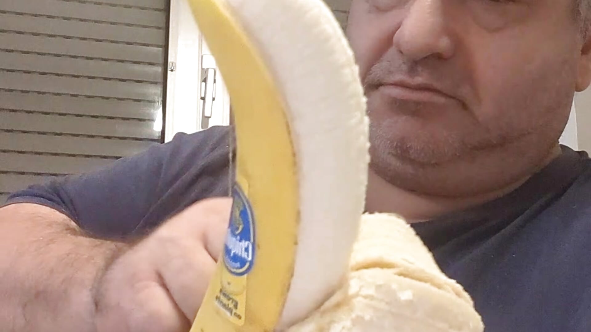 1000076771 e la banana - video by piccionetestardo cam model
