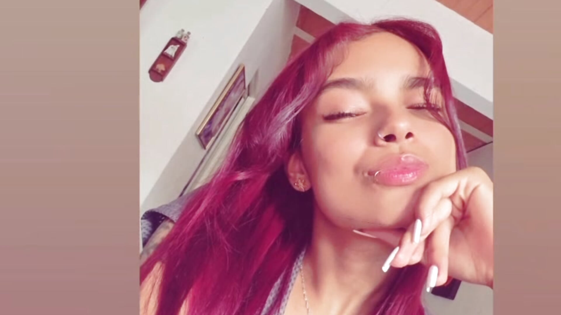 HAPPY OF LIFE TO GIVE LOVE TO ALL YOU🔥💕🫦🍑 - AlexandraMiller 캠 모델의 동영상