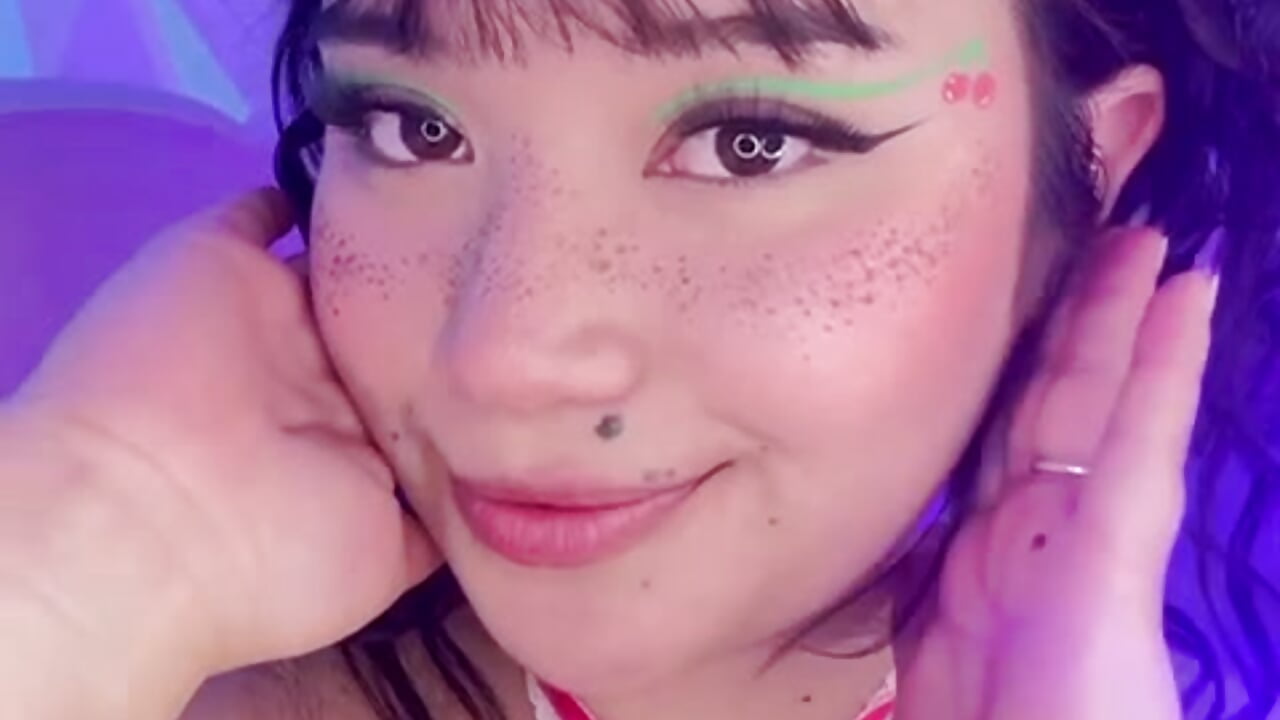 I am fascinated by the outlines💗 - video by honny_blaice cam model