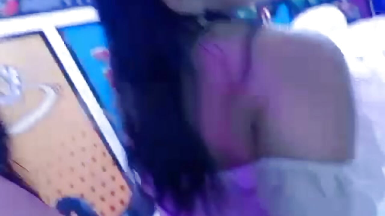 4U - video by Yourgirl-thaly20 cam model