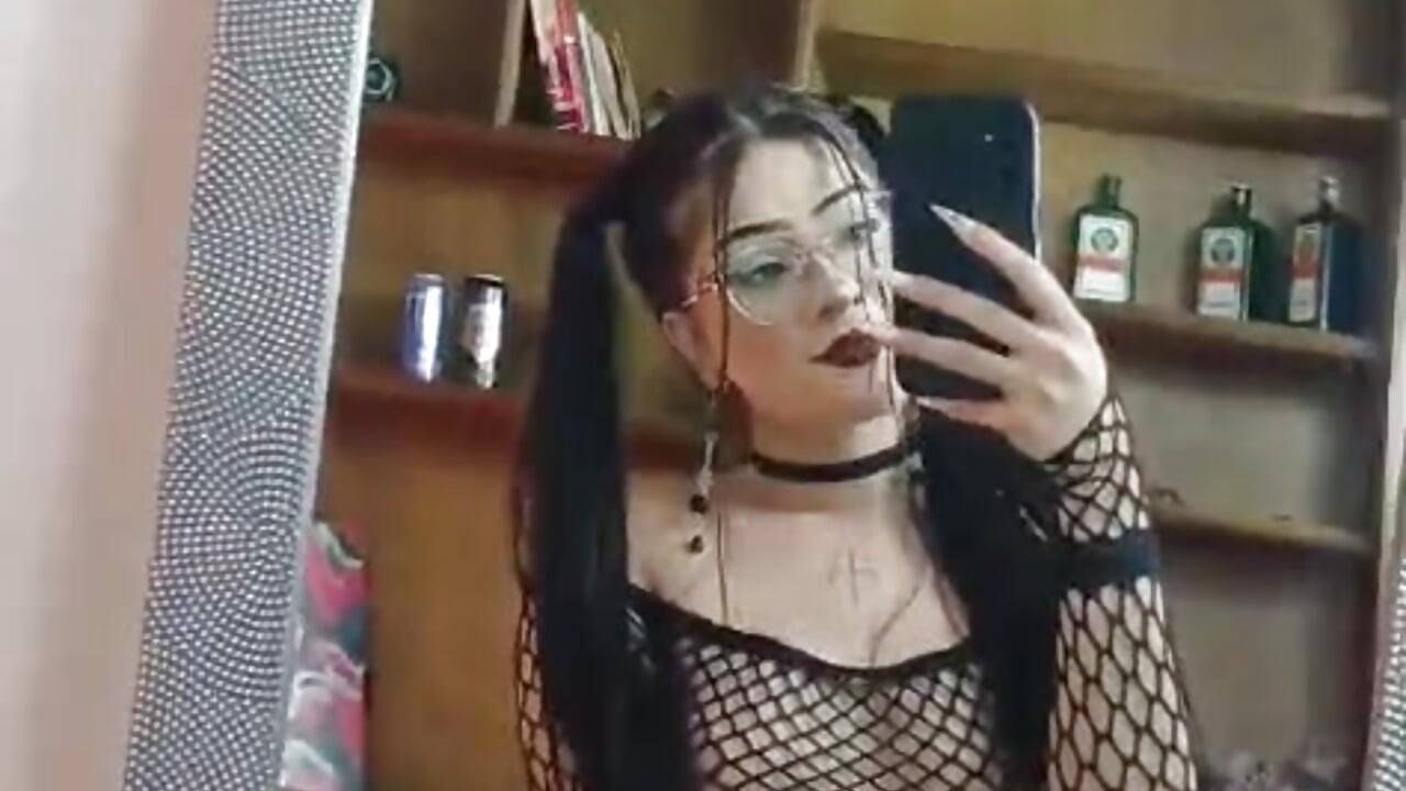 🌺 - video by helena_morningstar cam model