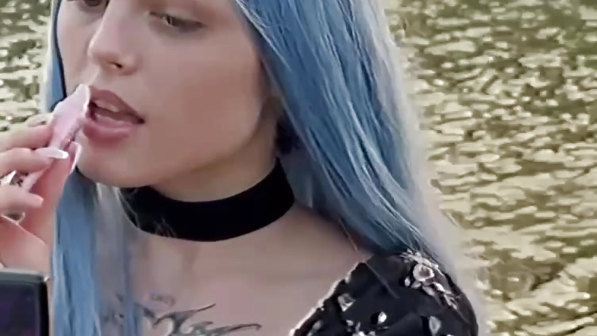 Sarah - vidéo du modèle de showcams elloriah