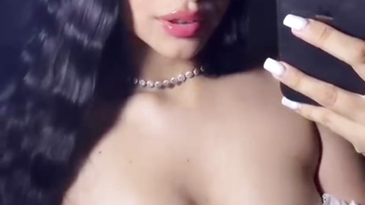 Looking gorgeous✨ - video của người mẫu cam miah_luv