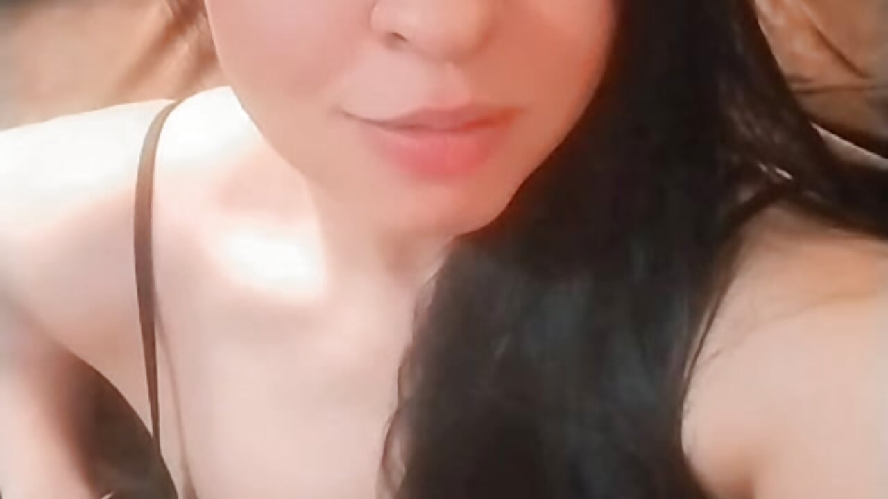 1000978467 - video by hirla cam model