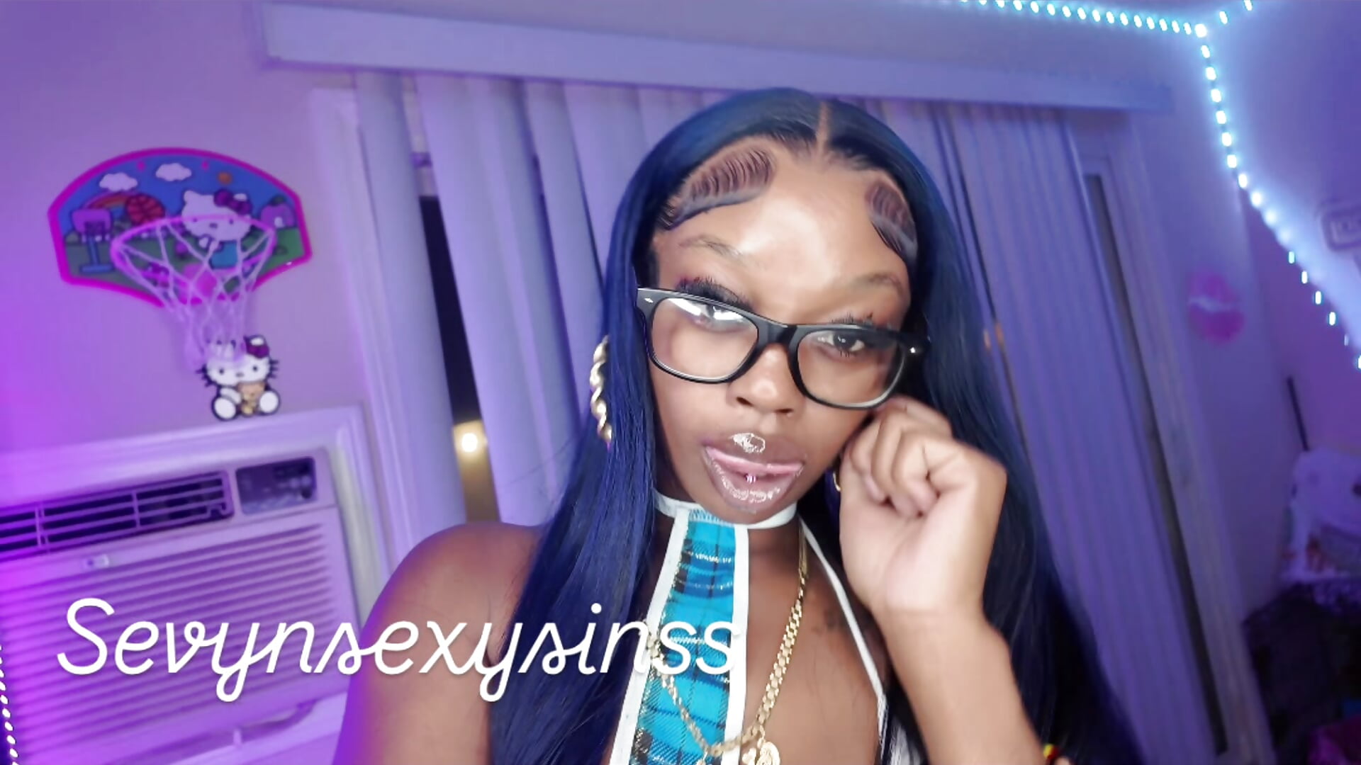 bac1d3f0b40f412f9039f3ea7338bf4a - video av sevynsexysinss cam model