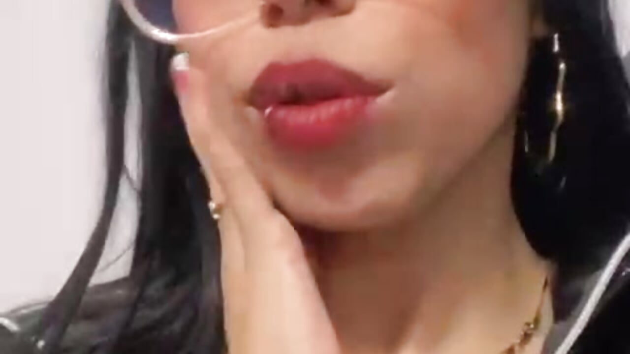 WhatsApp Video 2026-01-28 at 2,58,38 AM (1) - clip cu MilaDeRoux model videochat