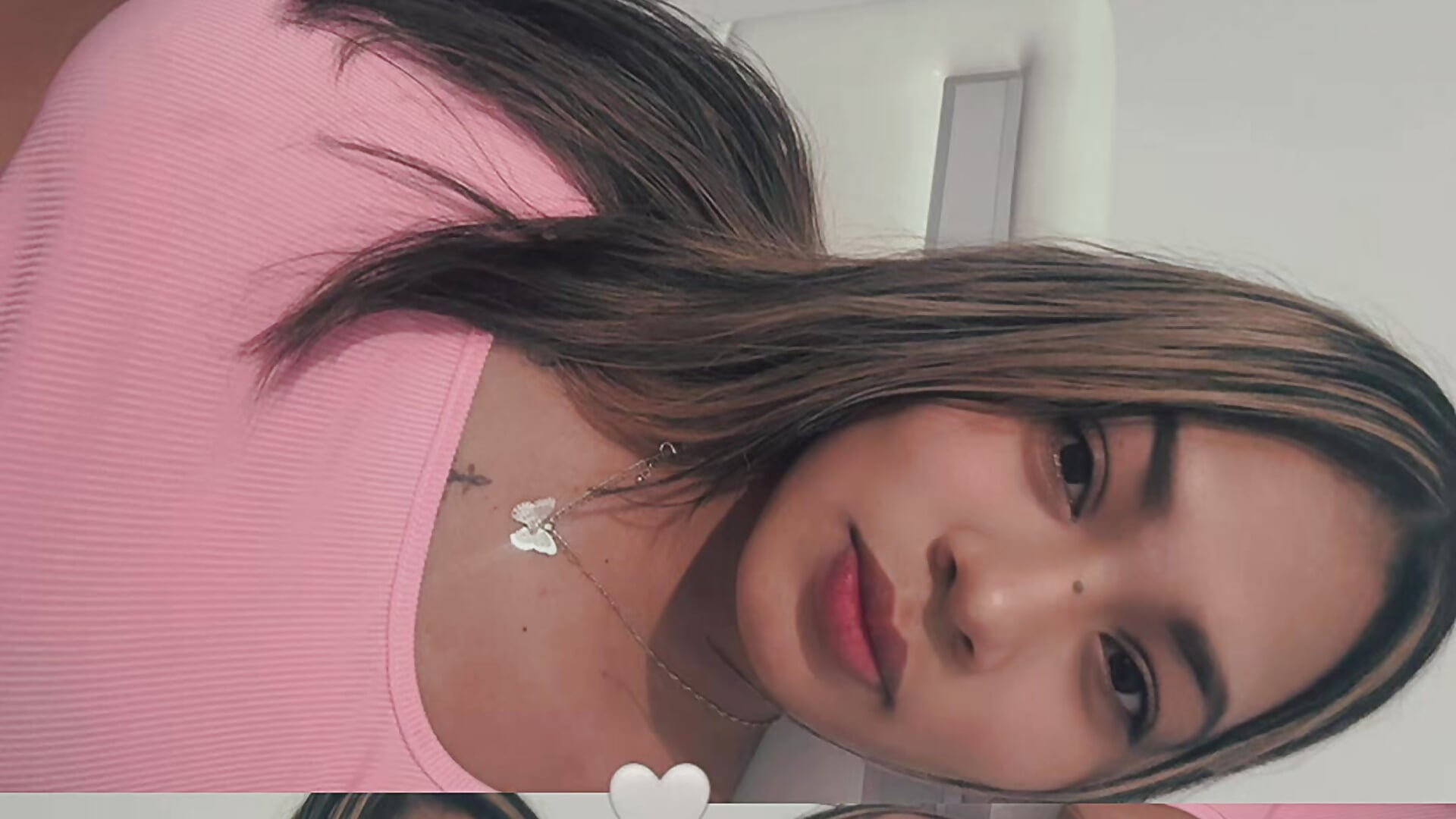 bc42d6f3c8a04d8498bc0637591c3da0 - video by moyets cam model