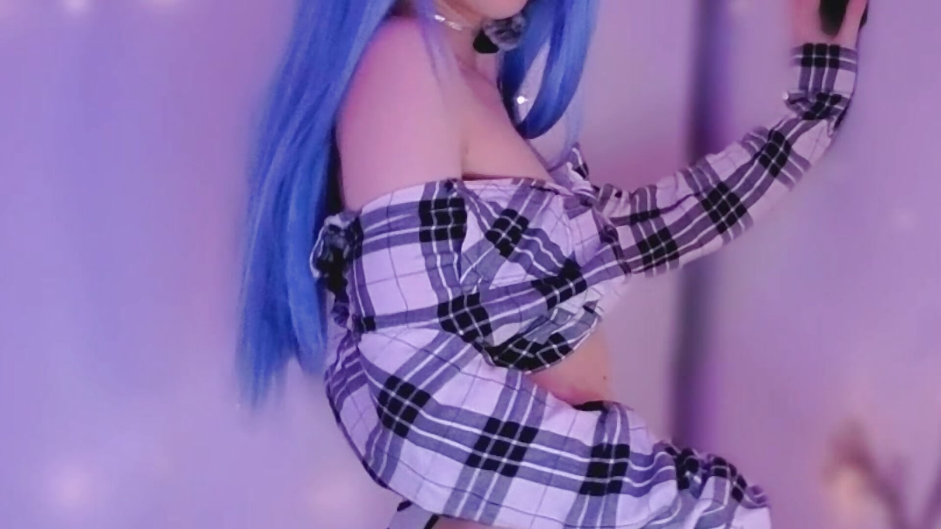 Dressed Body Tease - video SapphireEve kameramallilta