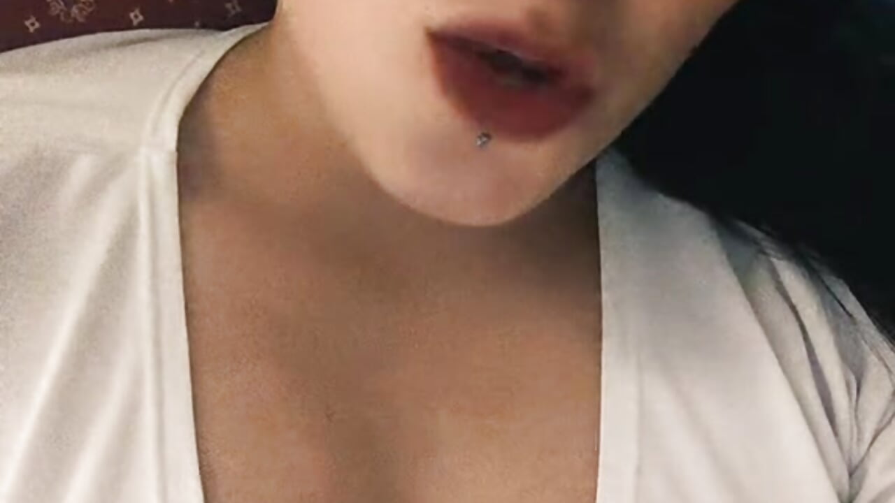 169819 – video modela na kameri Sofia_Grey2