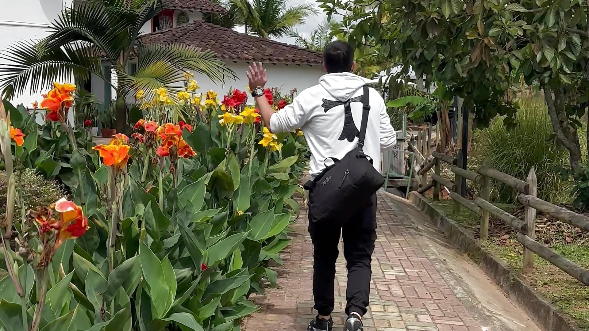 IMG_4303 - video của người mẫu cam Liam_jones10