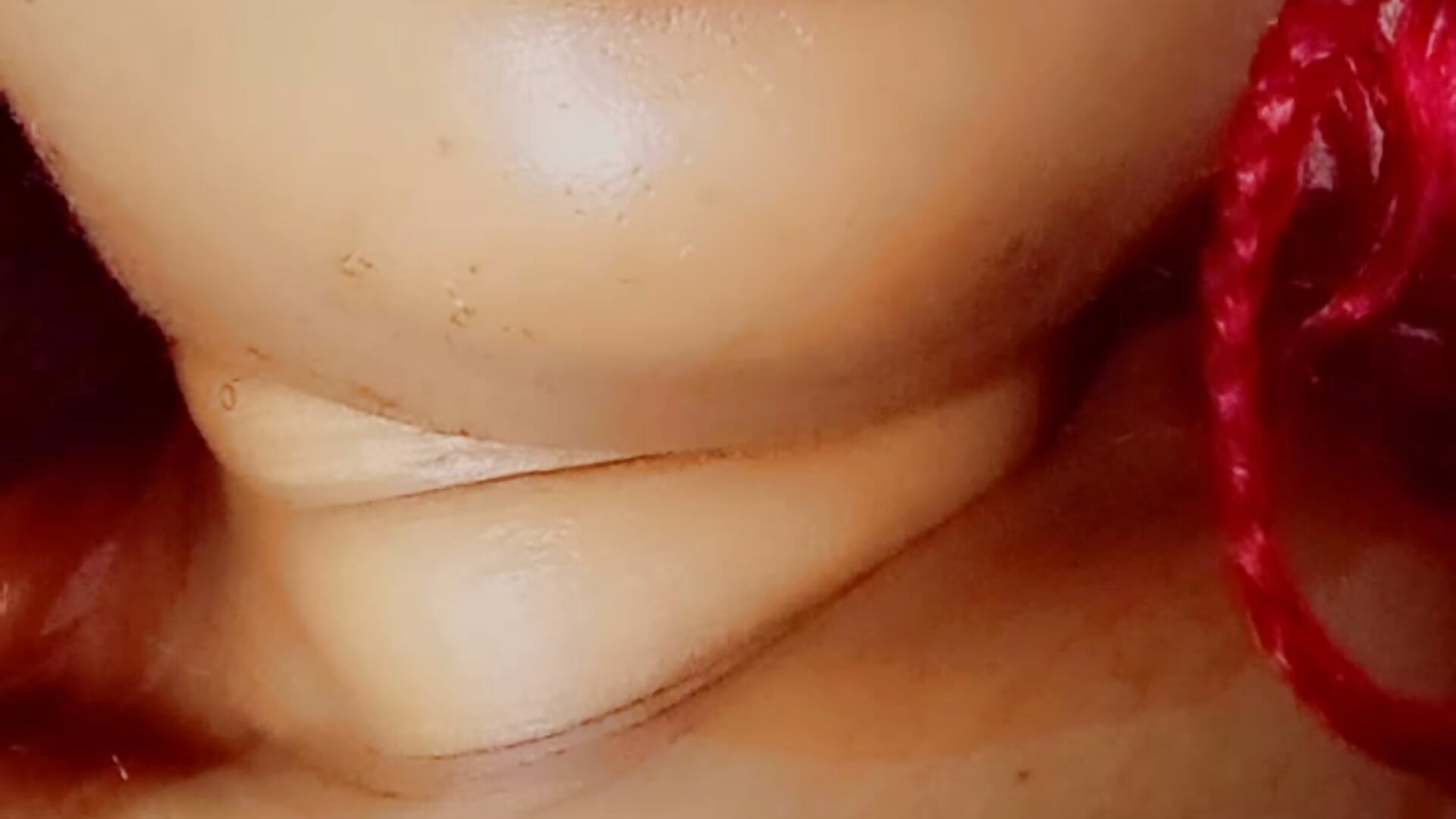 Sweet lips - video by VanityXX cam model