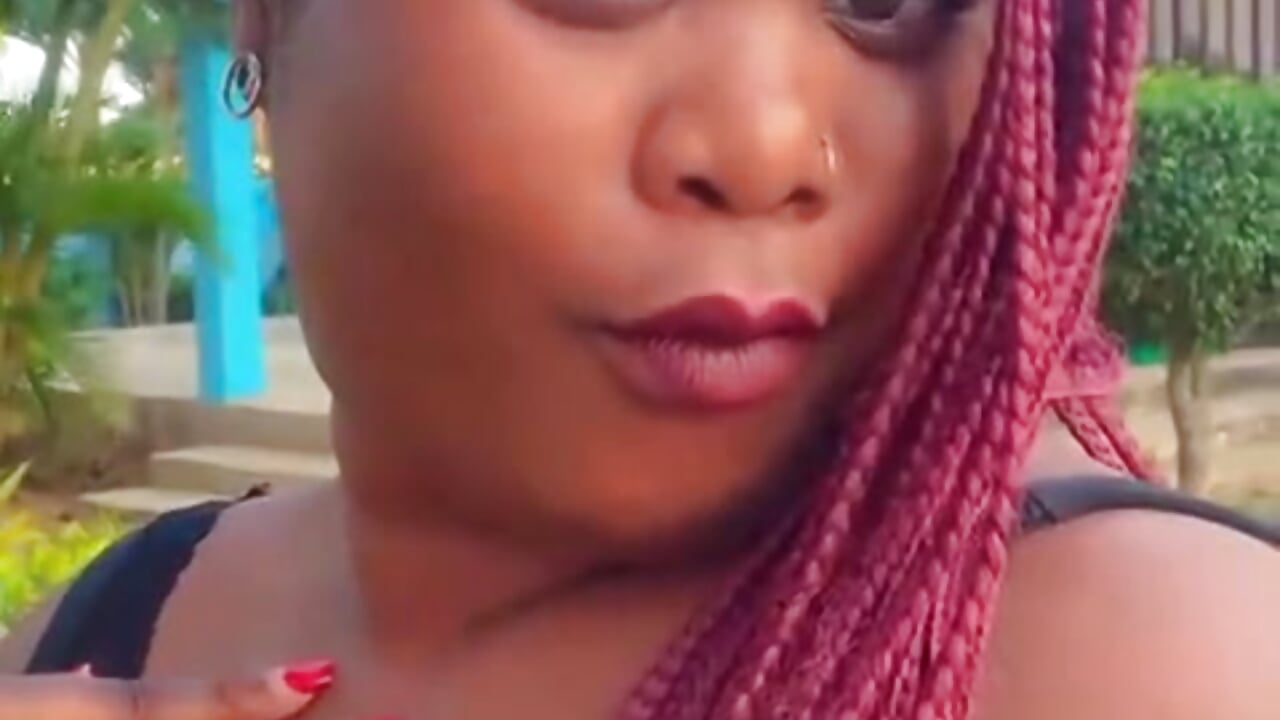 Sunny day - video by VanityXX cam model