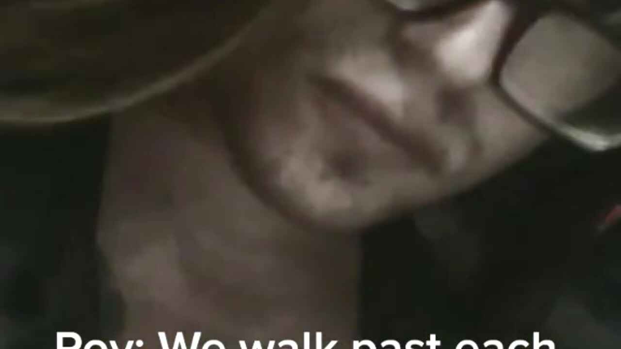 Eye Contact <3 - video by RealGoldenTongue cam model