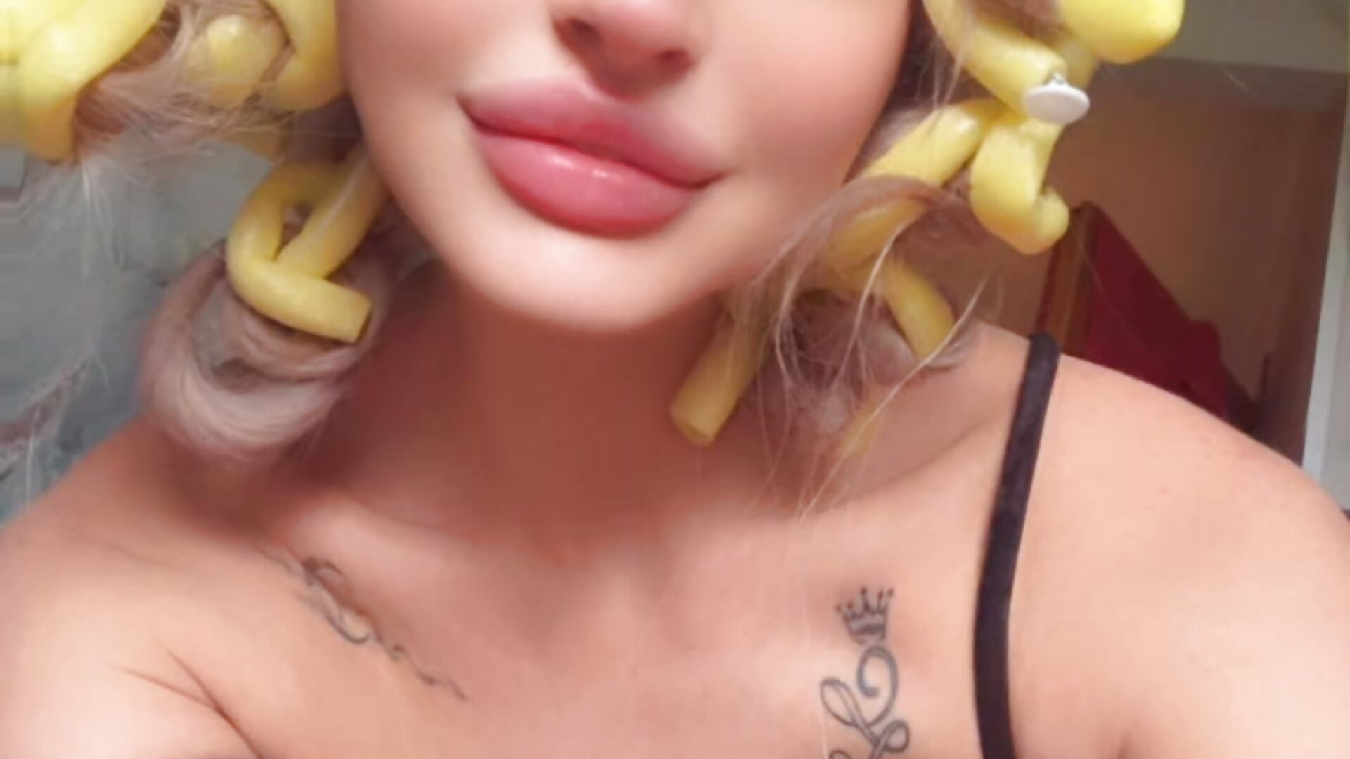 AA27E6B7-956F-4092-BDBF-B466080CE0A5 - فيديو من Lola_Bombita موديل الكام