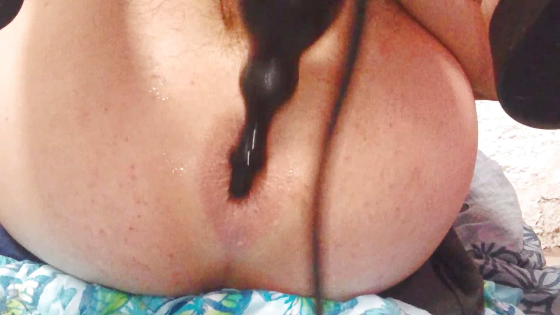 Estirando mi culo con un Plug Inflable - video by Cuchurus1216 cam model